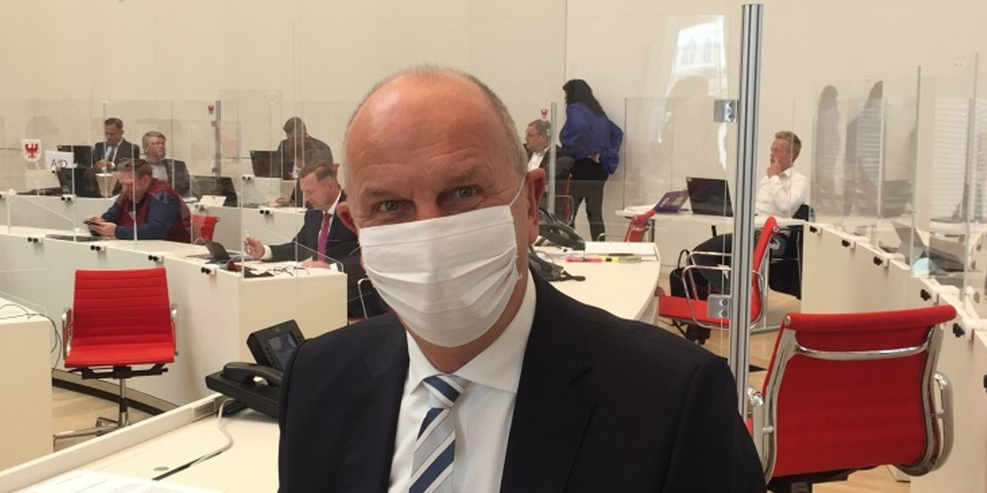 Masken made in JVA für das Kabinett