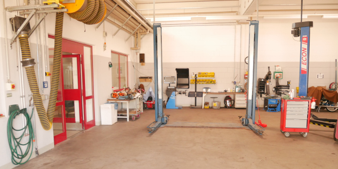 Kfz-Werkstatt der JVA Cottbus-Dissenchen