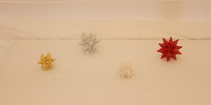 Papiersterne - Produkte der arbeitstherapeutische Werkstatt der JVA Cottbus-Dissenchen